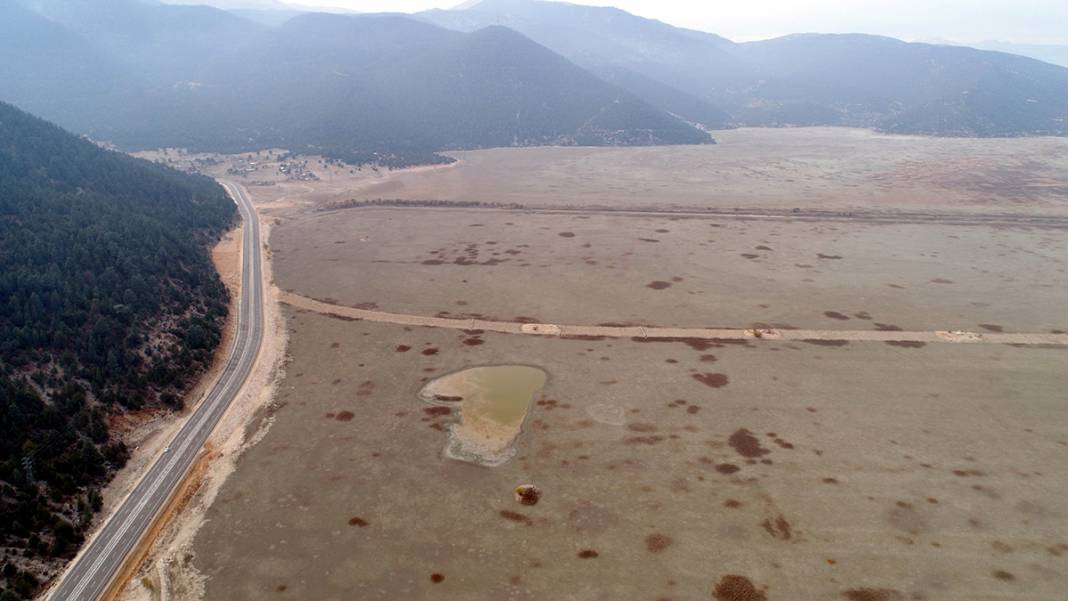 Türkiye için korkutan senaryo! Son 60 yılda 3 Van Gölü yok oldu 6