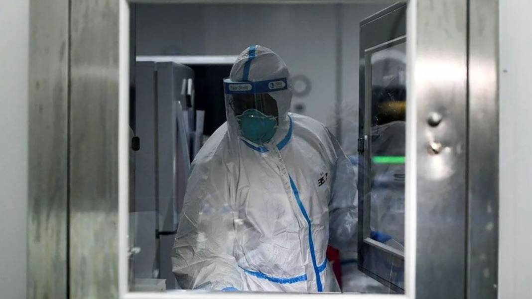 Koronavirüse yakalanmak için gönüllü oldular! 38 bin kişi başvurdu 8