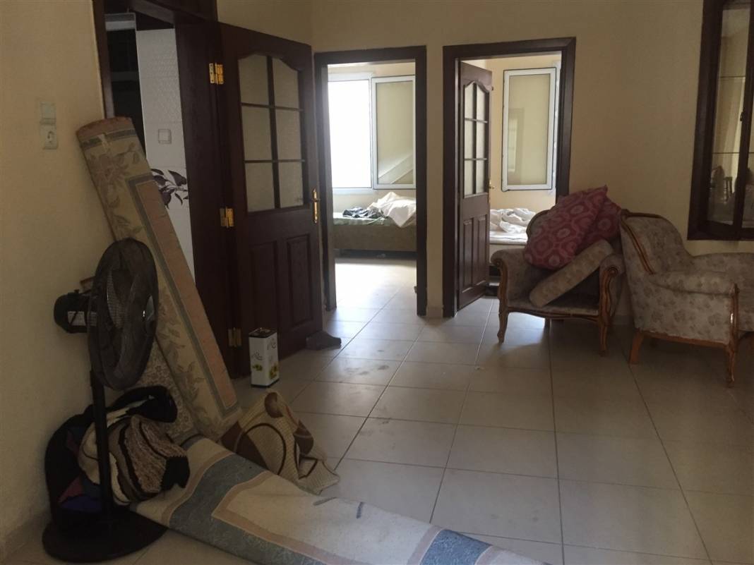 2 ay boyunca dışarı adım atmamış! İşte DEAŞ'lı teröristin saklandığı o ev 4