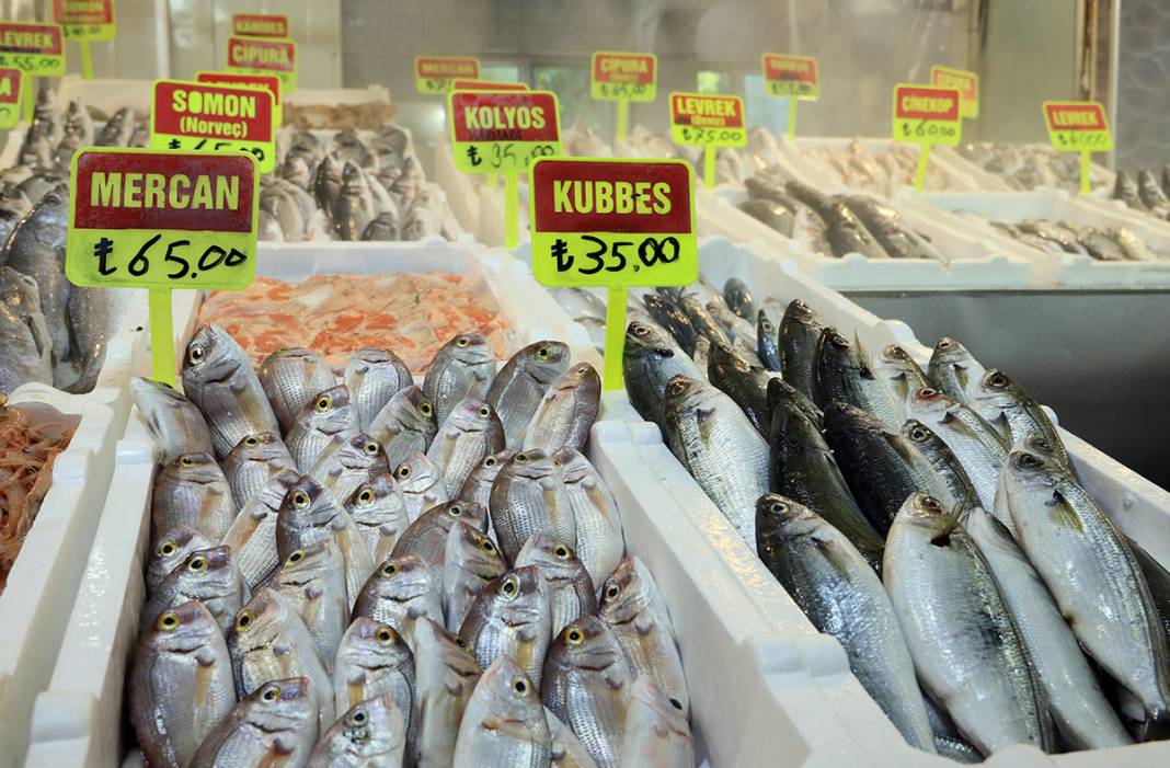 Seyyar tezgahta 'zehirli' oyun! Balon balığını mezgit diye satıyorlar 1