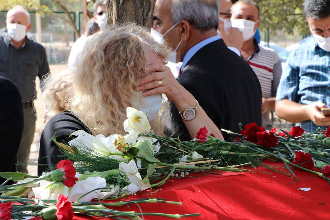 Gazeteci Bekir Coşkun'a son görev 12