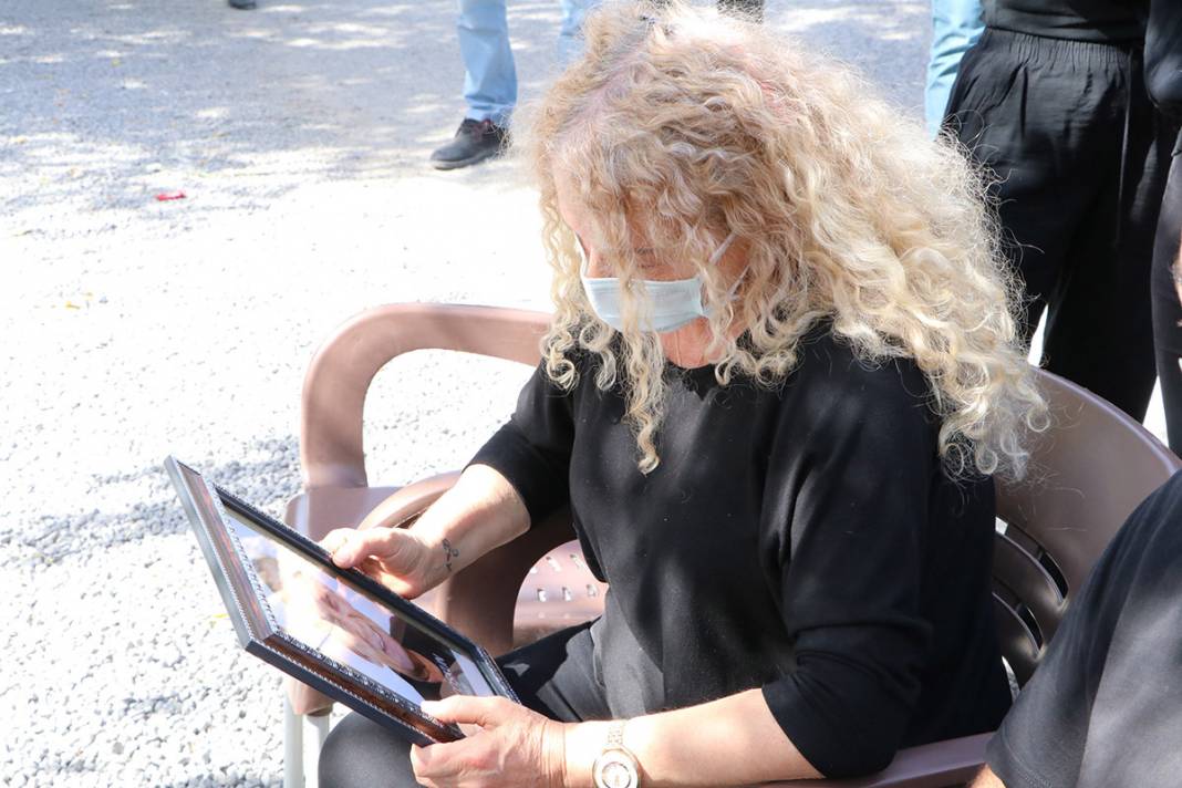 Gazeteci Bekir Coşkun'a son görev 15