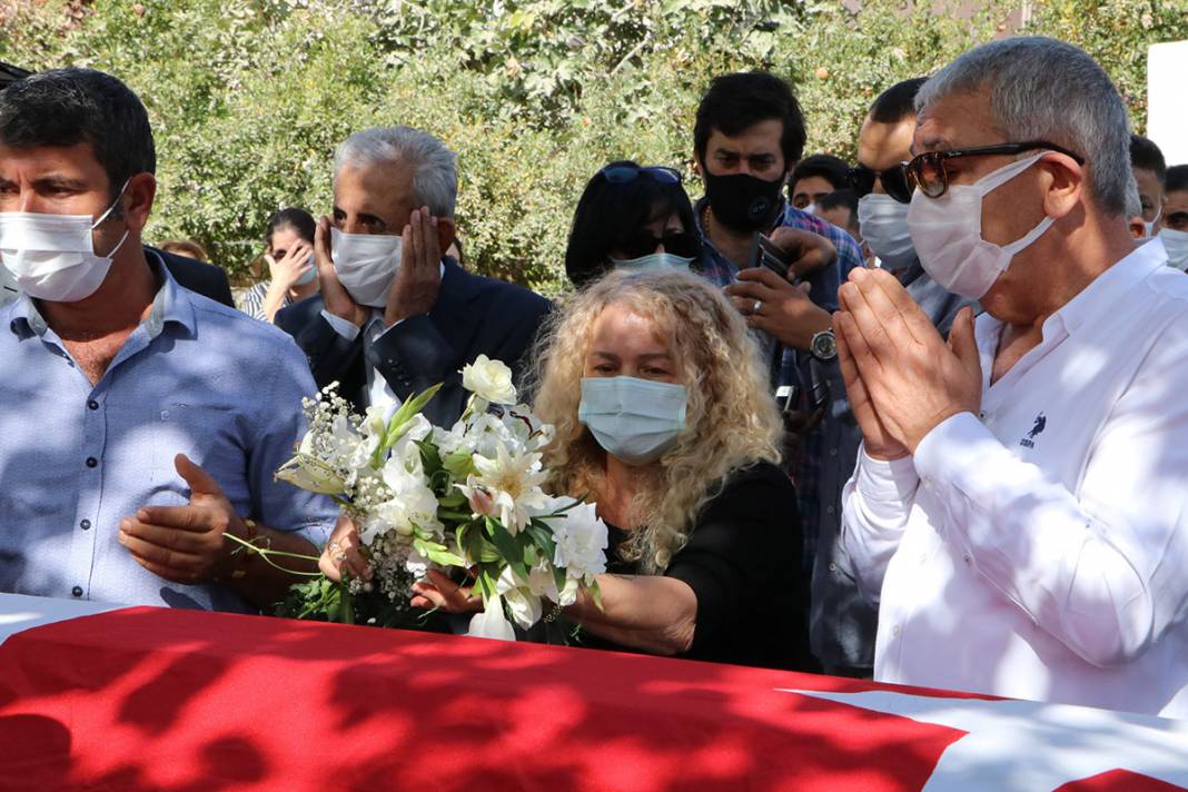 Gazeteci Bekir Coşkun'a son görev 4