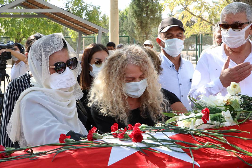 Gazeteci Bekir Coşkun'a son görev 5