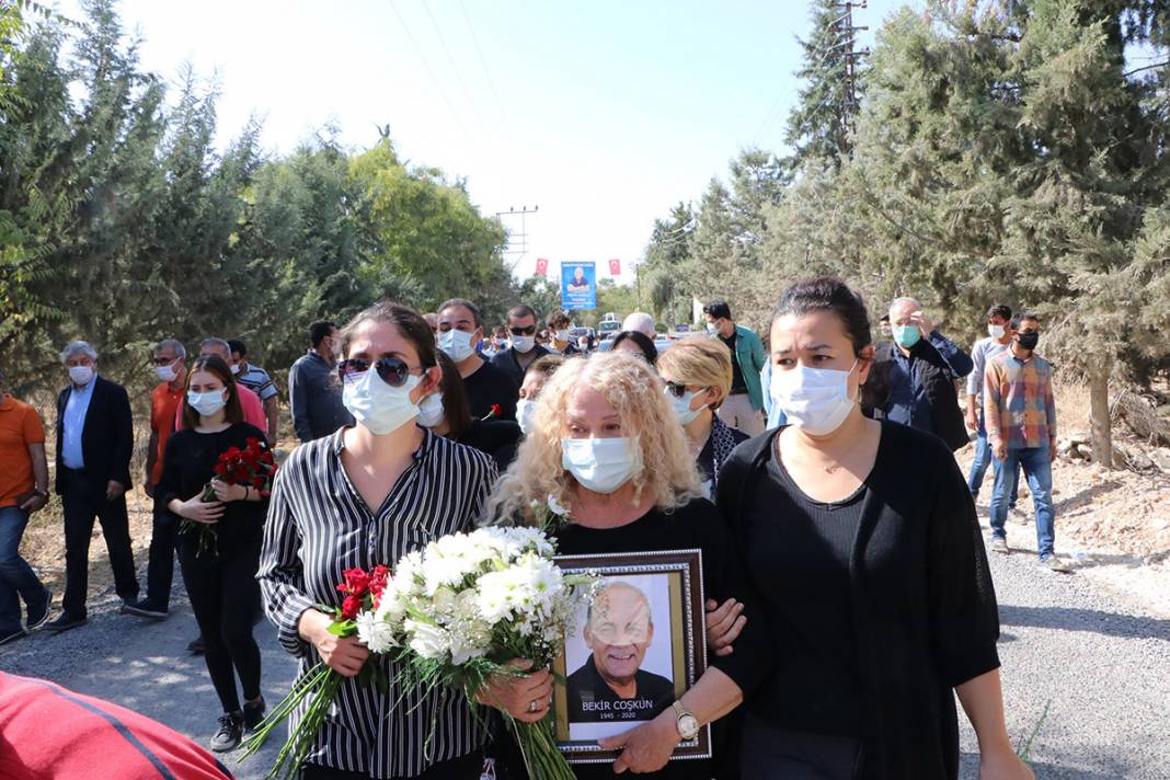 Gazeteci Bekir Coşkun'a son görev 8