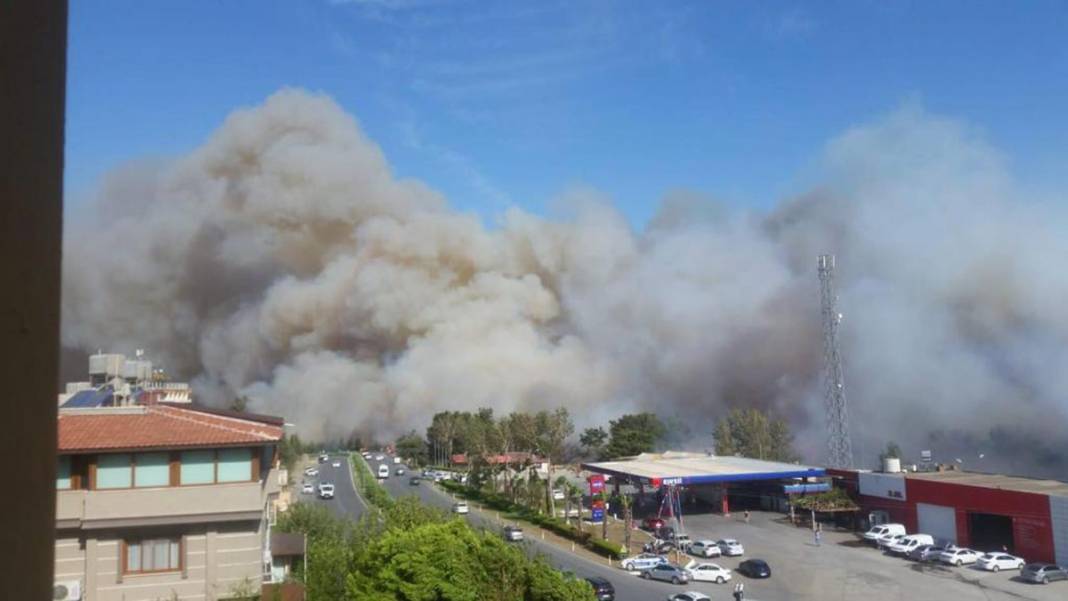 Son dakika! Hatay'da orman yangını! Alevler kente sıçradı 23