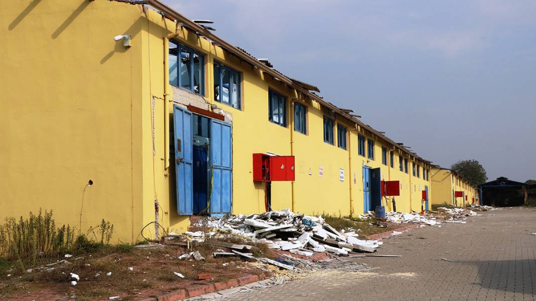 7 kişiye mezar olmuştu! Geriye enkaz yığını kaldı 10