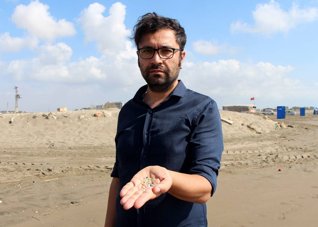 Adeta zehirli bomba! Bir avuç kumda 200 tane var 9