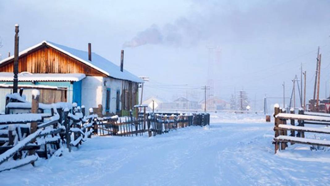 Burası dünyanın en soğuk köyü! Nefesiniz bile buz tutuyor 11