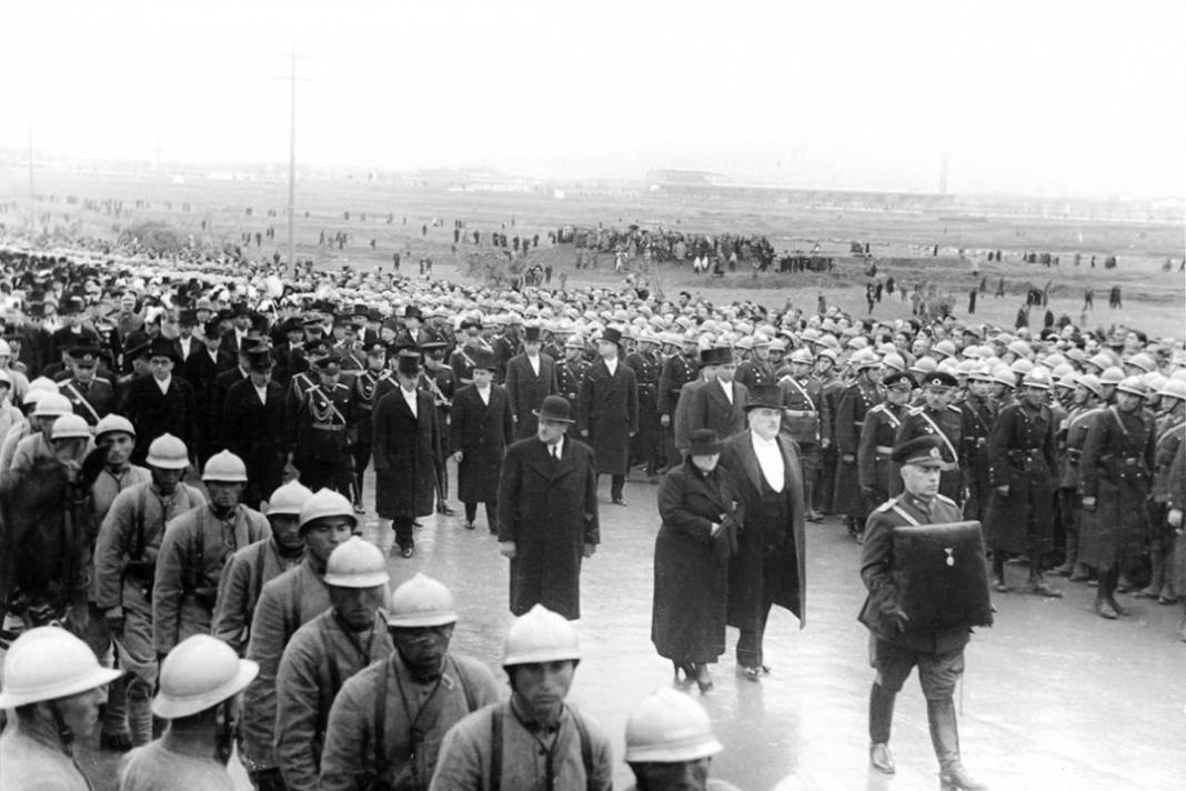 Atatürk'ün cenaze fotoğrafları arşivden çıktı, bazıları ilk kez yayınlandı 20