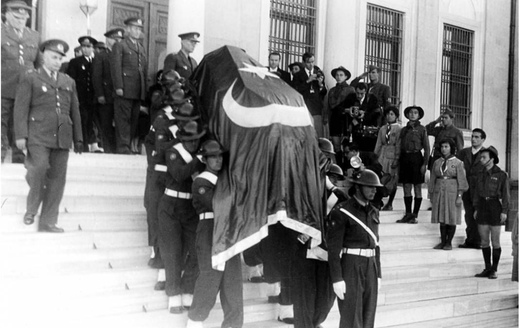 Atatürk'ün cenaze fotoğrafları arşivden çıktı, bazıları ilk kez yayınlandı 29