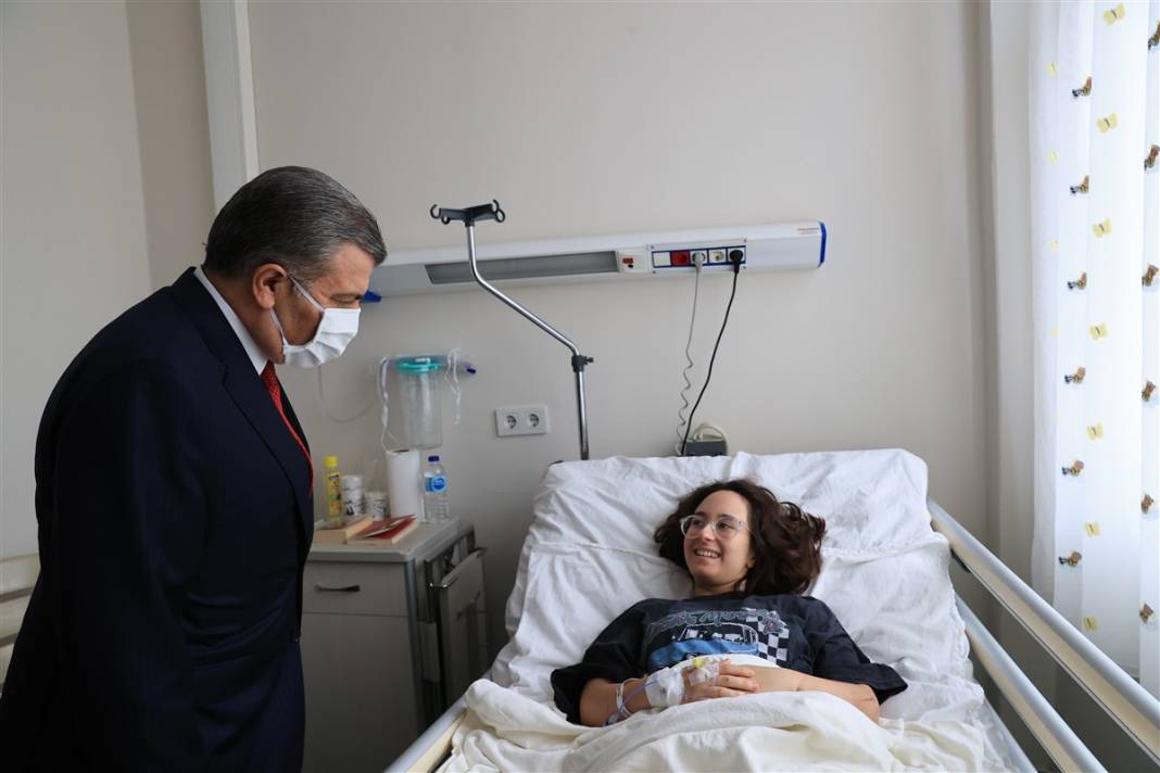 Ayda, Elif, Günay... Enkaz altından hayata yeniden 'merhaba' dediler 6