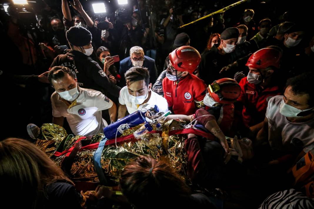 Ayda, Elif, Günay... Enkaz altından hayata yeniden 'merhaba' dediler 30