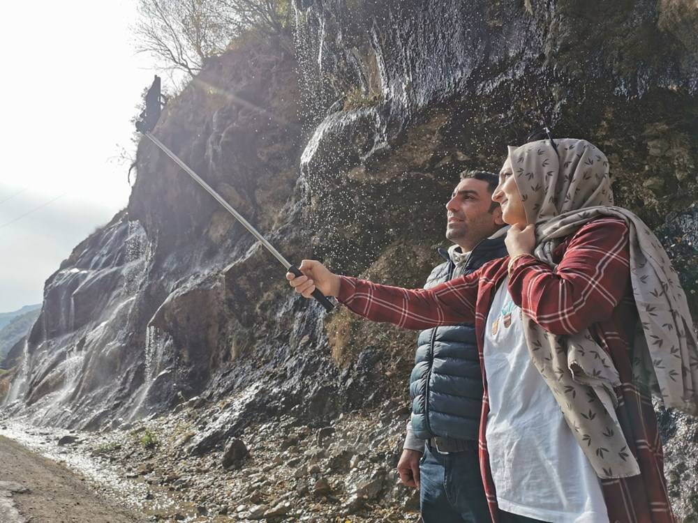 Görenler fotoğraf çekmeden gitmiyor! Tunceli'nin Ağlayan Kayalar'ı ilgi odağı oldu 4