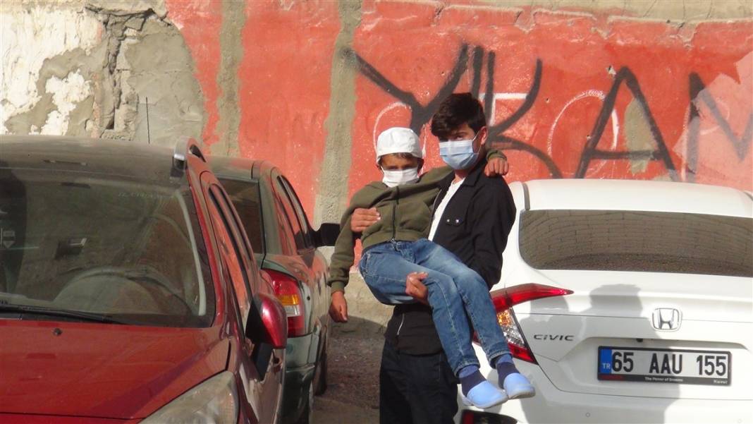 10 yaşındaki çocuğu ölümüne dövdüler! 2