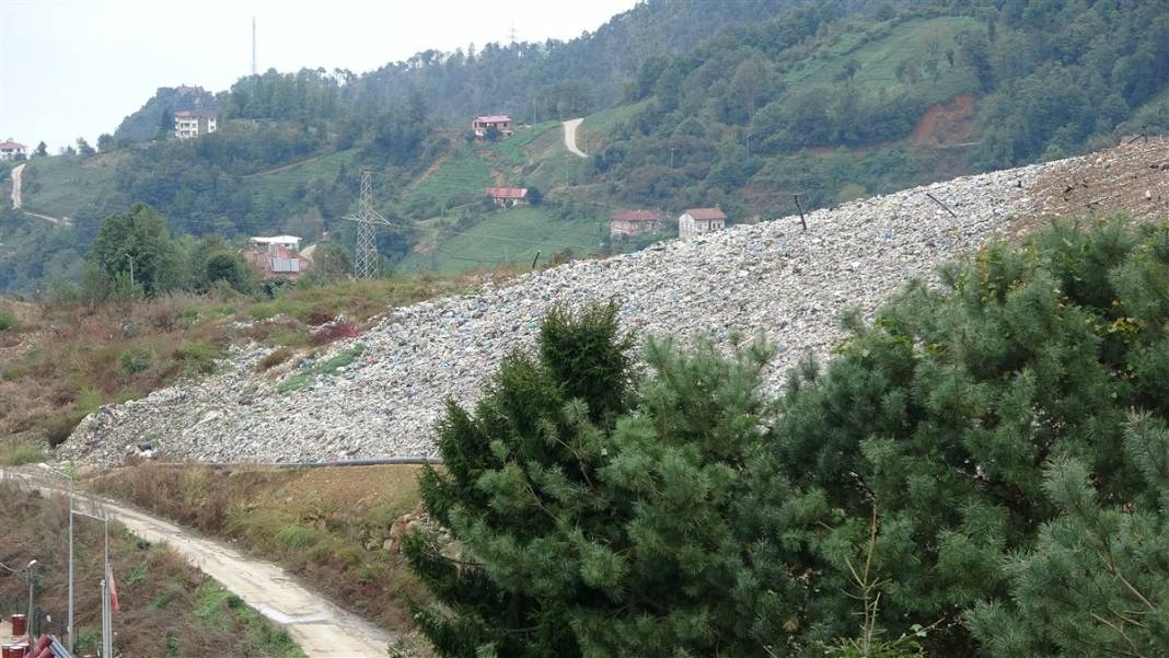 Mahalleli diken üstünde! Belediye başkanından facia uyarısı 12