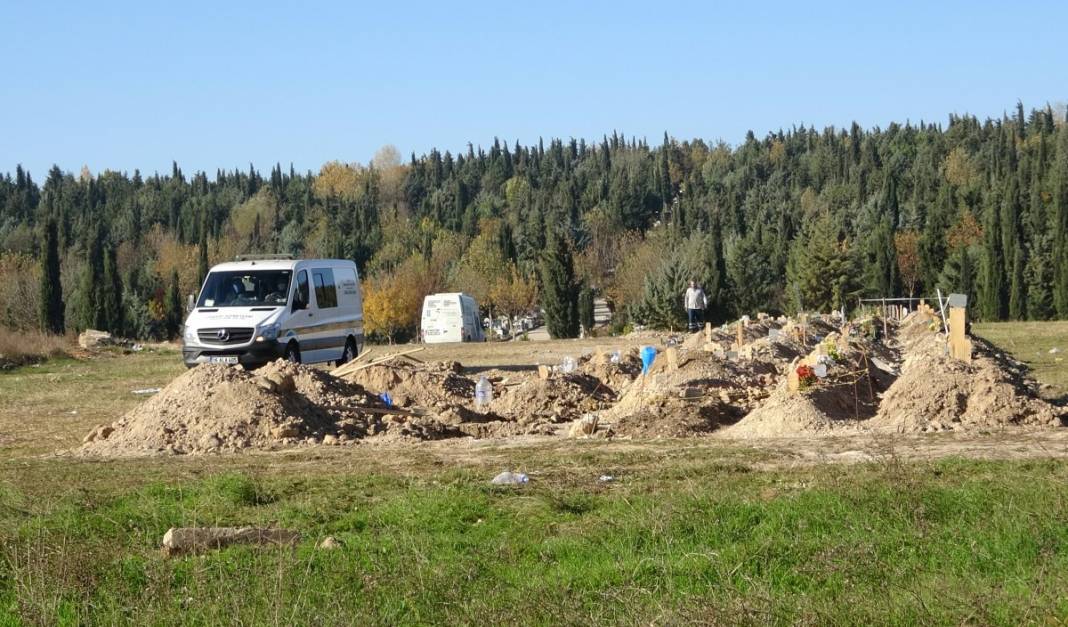 İkinci dalga ile boğuşan Bursa'dan korkunç manzara! 14