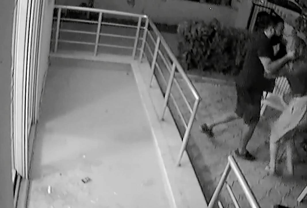 Kuaförde eski sevgili dehşeti! İmdadına komşuları yetişti 4