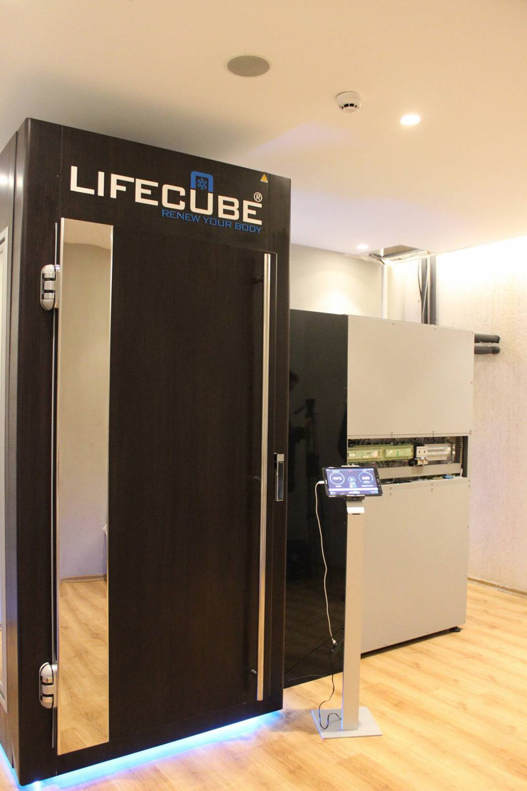 Kovid aşısı için eksi 70 dereceli soğutucular dünyaya Türkiye’den gidecek 9