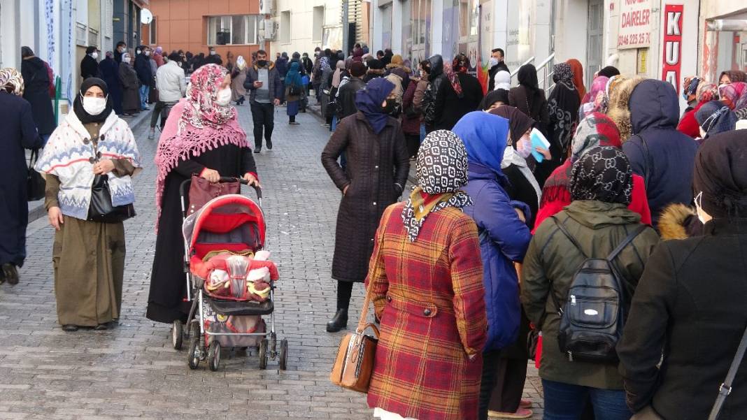 Vekil de vatandaş da mesafe tanımadı! 3