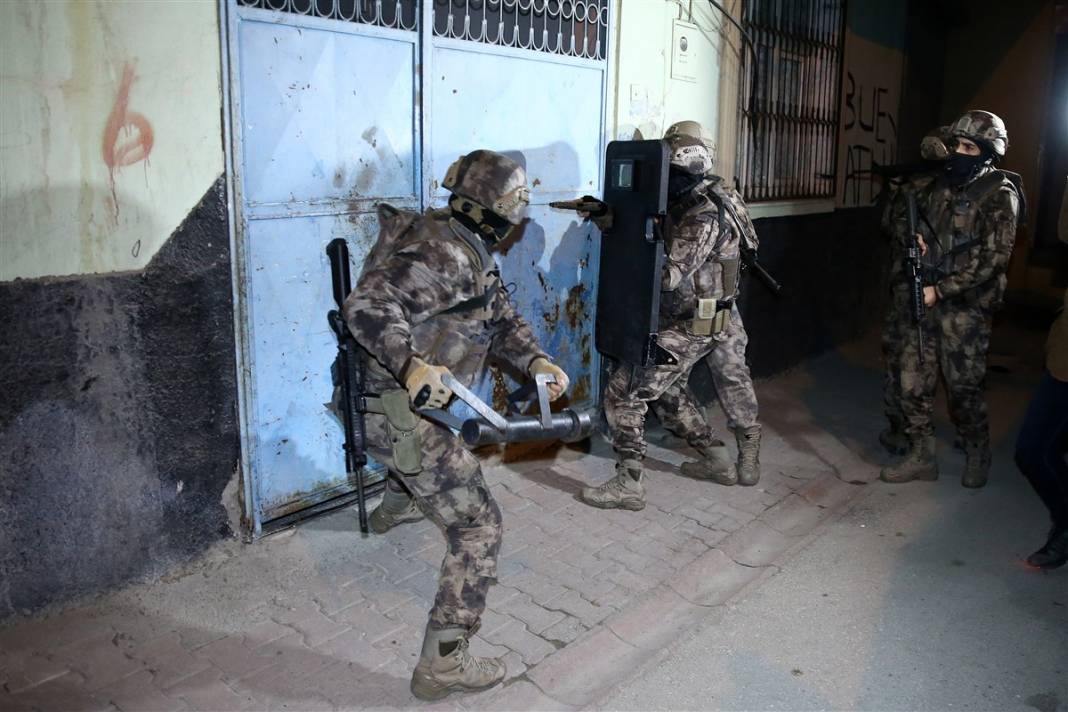 İntikam hazırlığındaydılar! O DEAŞ'lılara şafak operasyonu 3