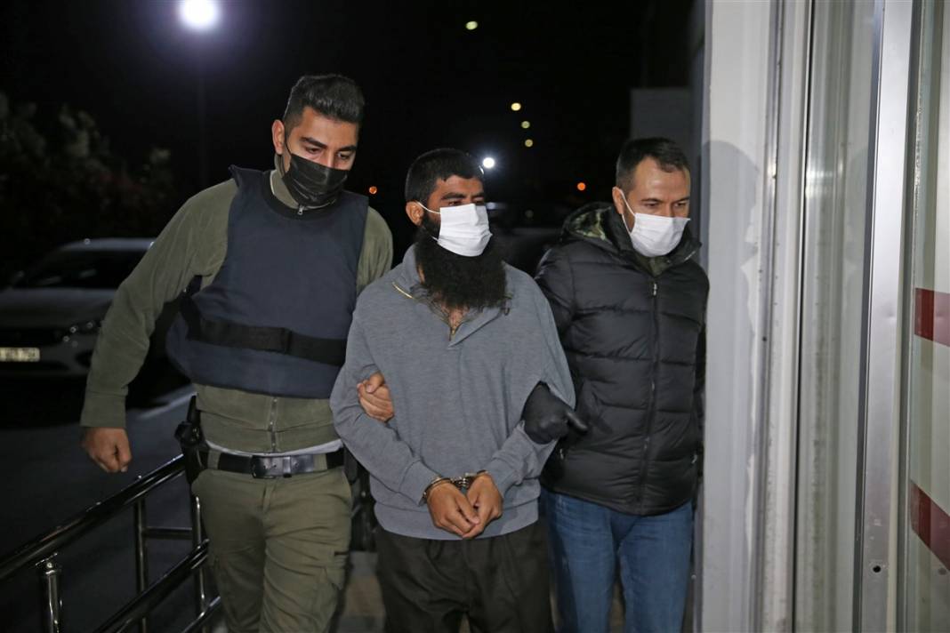 İntikam hazırlığındaydılar! O DEAŞ'lılara şafak operasyonu 16