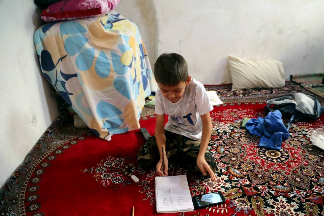 Dünya çaresiz insanlarla dolu! Göçmen nüfus 50 yılda 3'e katlandı 14