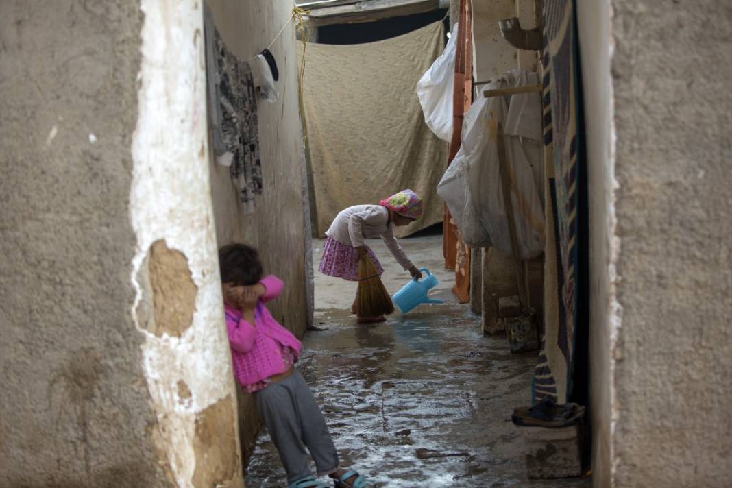 Dünya çaresiz insanlarla dolu! Göçmen nüfus 50 yılda 3'e katlandı 16