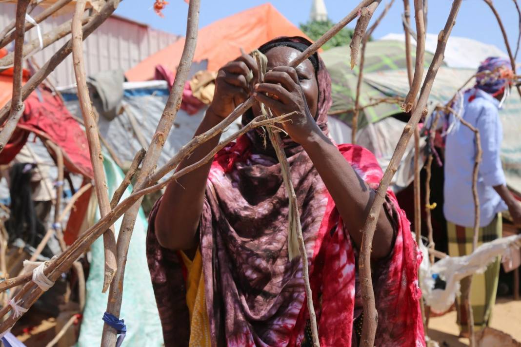 Dünya çaresiz insanlarla dolu! Göçmen nüfus 50 yılda 3'e katlandı 25