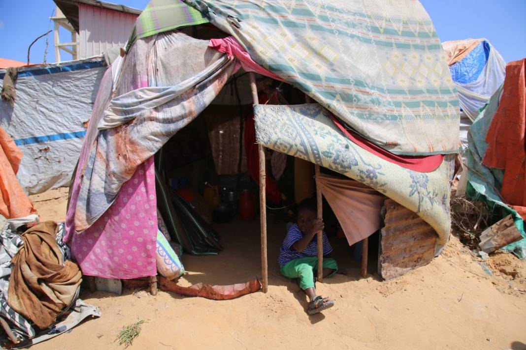 Dünya çaresiz insanlarla dolu! Göçmen nüfus 50 yılda 3'e katlandı 33