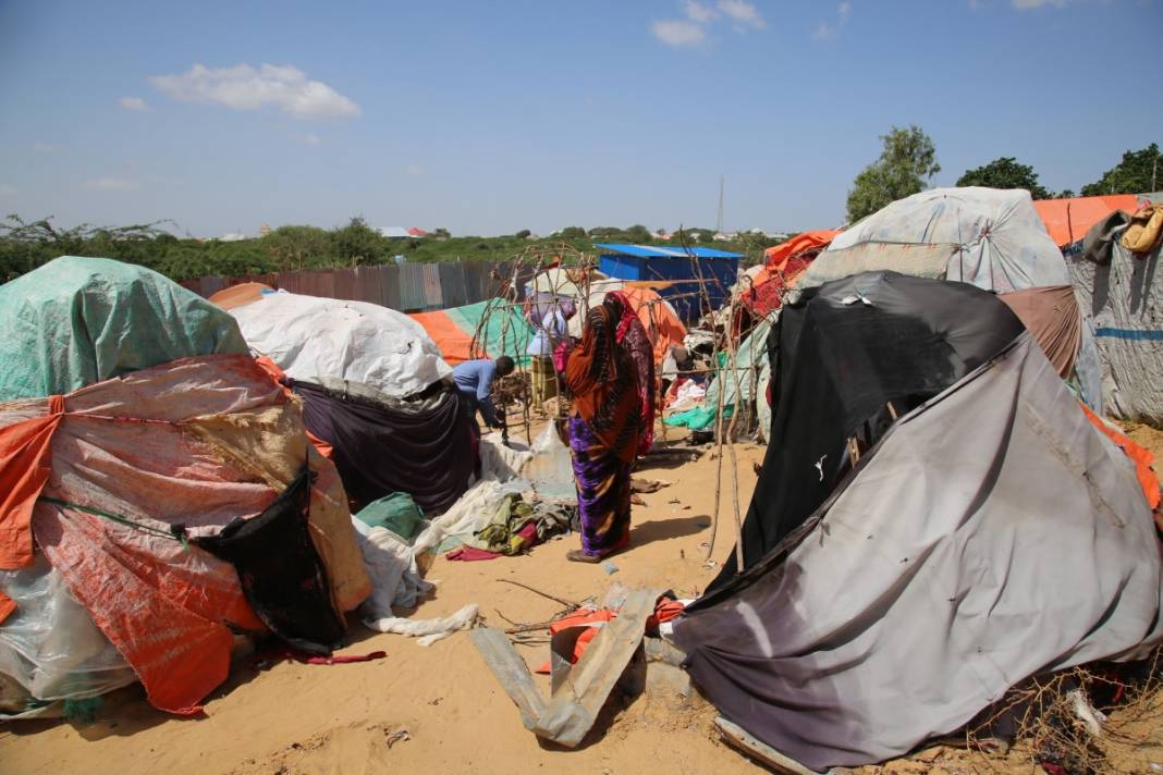 Dünya çaresiz insanlarla dolu! Göçmen nüfus 50 yılda 3'e katlandı 35