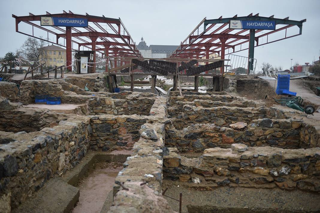 Arkeologlar bile gizemini çözemedi! Haydarpaşa Garı'ndaki kazılarda yeni keşif 11