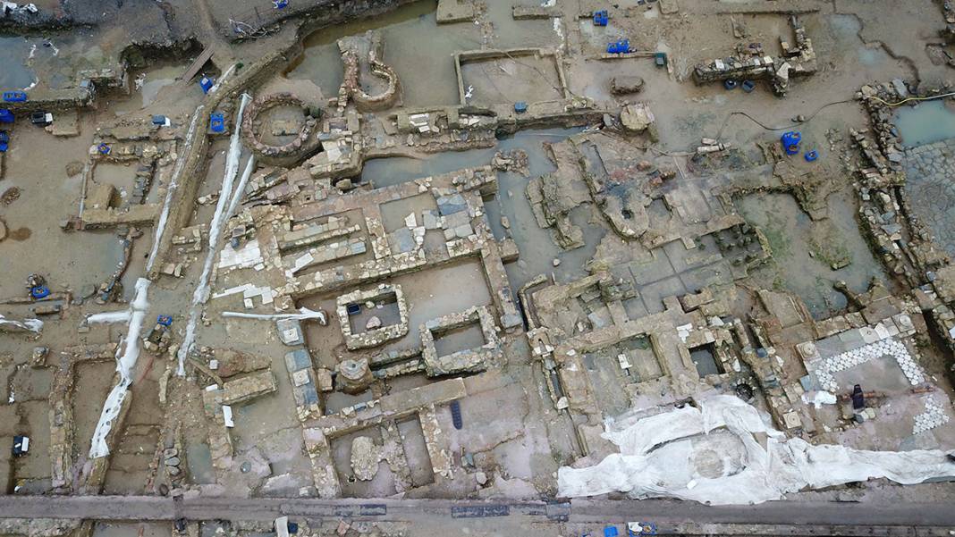 Arkeologlar bile gizemini çözemedi! Haydarpaşa Garı'ndaki kazılarda yeni keşif 21