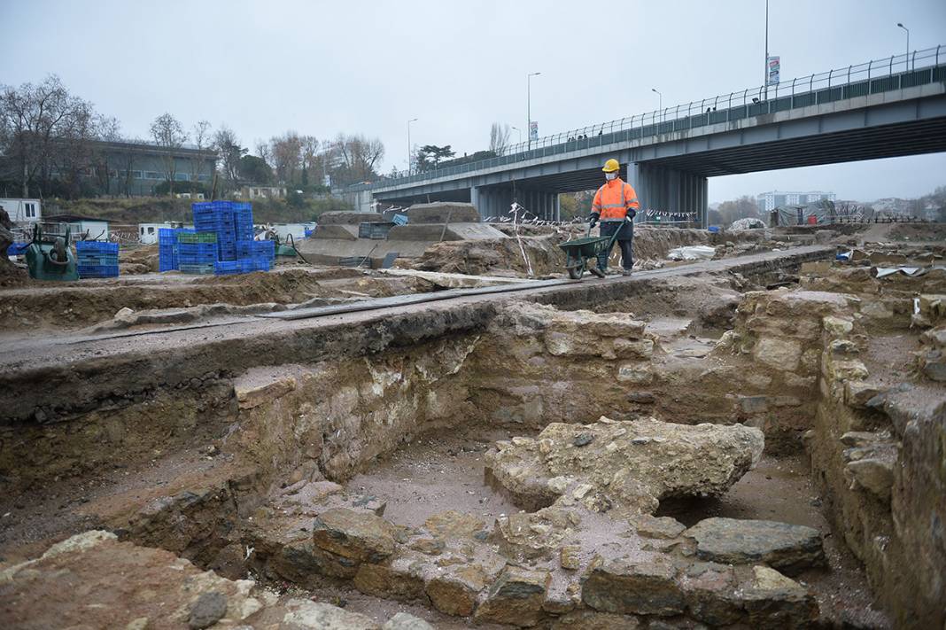 Arkeologlar bile gizemini çözemedi! Haydarpaşa Garı'ndaki kazılarda yeni keşif 5