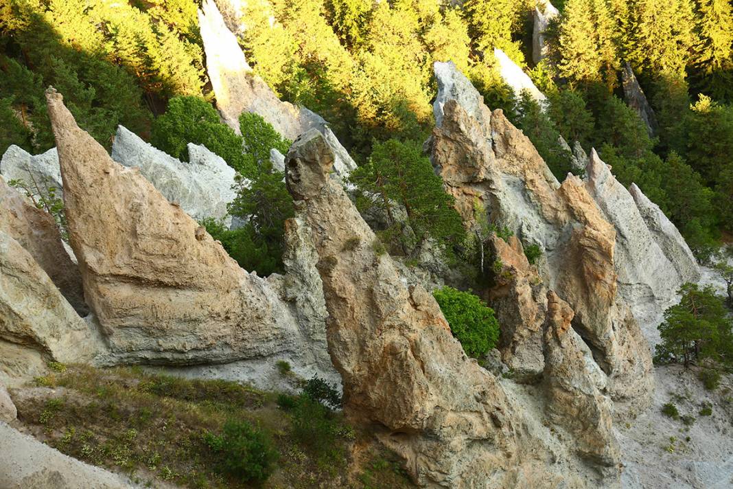 Heyelan sonucu oluştu... İşte 'Karadeniz’in Kapadokya'sı' 10