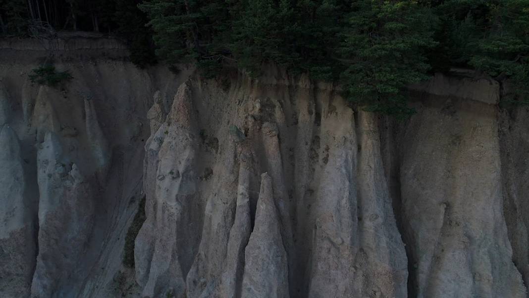 Heyelan sonucu oluştu... İşte 'Karadeniz’in Kapadokya'sı' 22