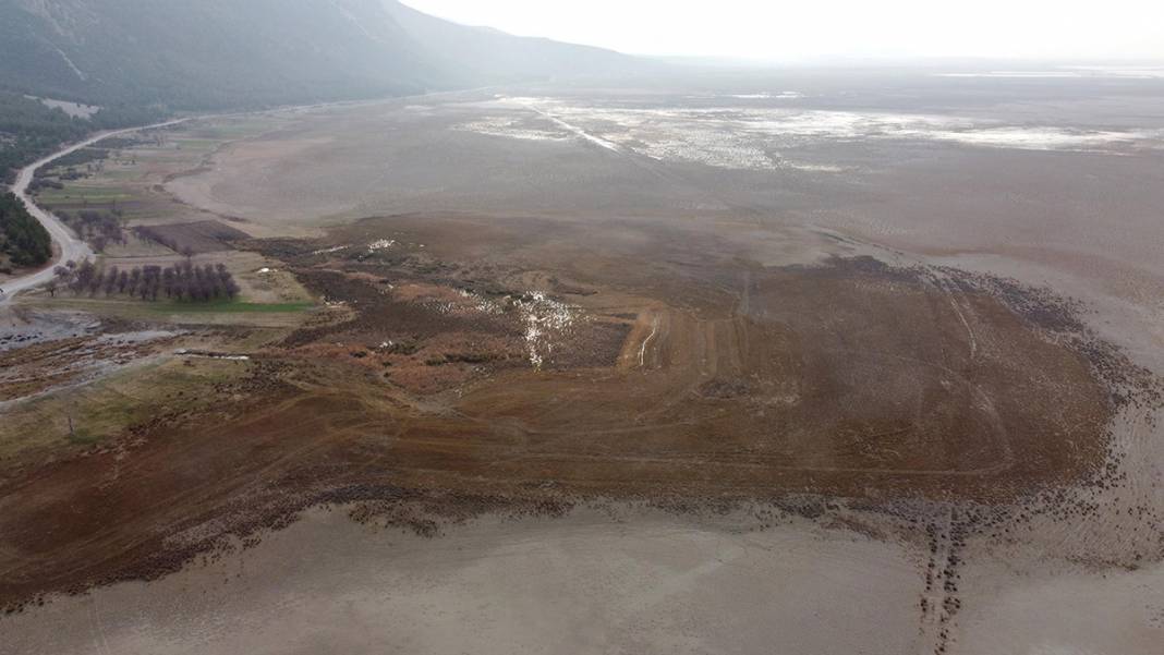 Kuş cenneti Acıgöl kuraklığın pençesinde 1