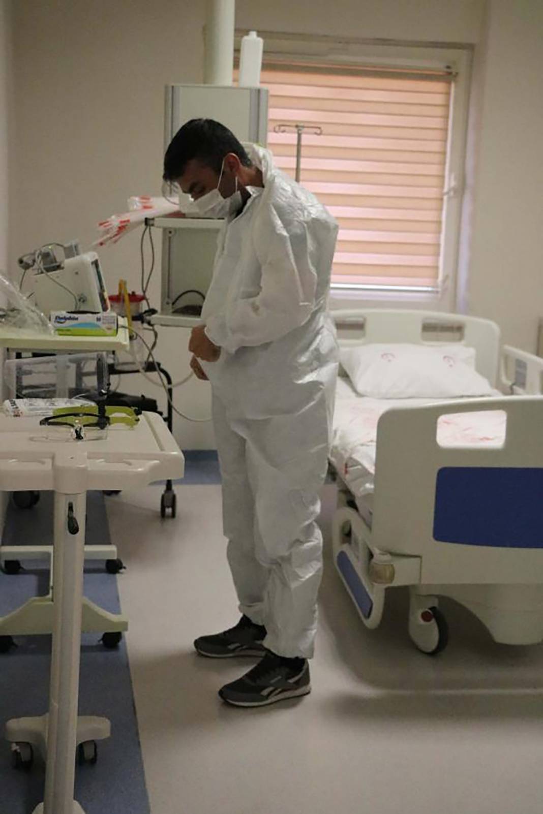 Yeni yılı Kovid-19 hastaları ile karşıladılar 10