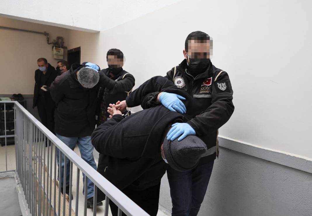 Hücre evine baskından böyle kaçtı: Üst komşunuzum, asma budarken düştüm 7