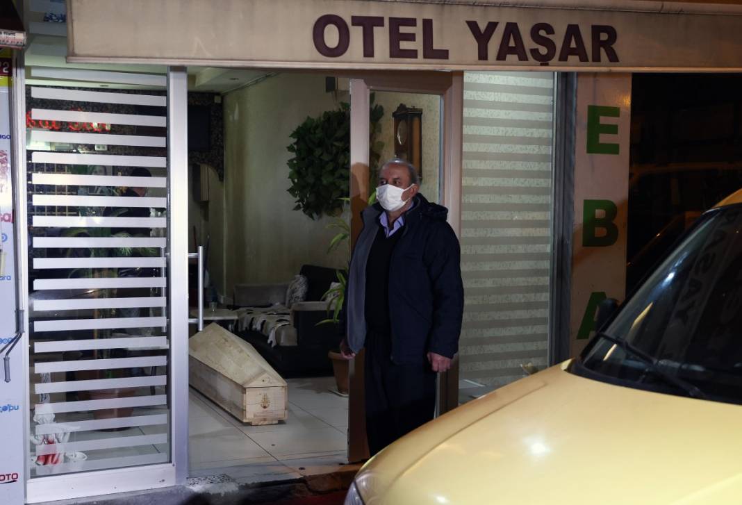 Bayrampaşa'da bir kadın çocuğunun gözü önünde katledildi! 9