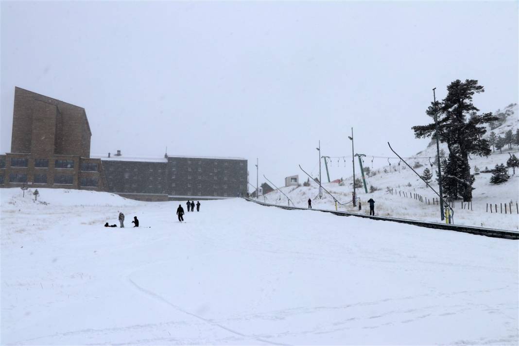 Lodos bitti, kar başladı... İşte kar yağışı olan iller 20