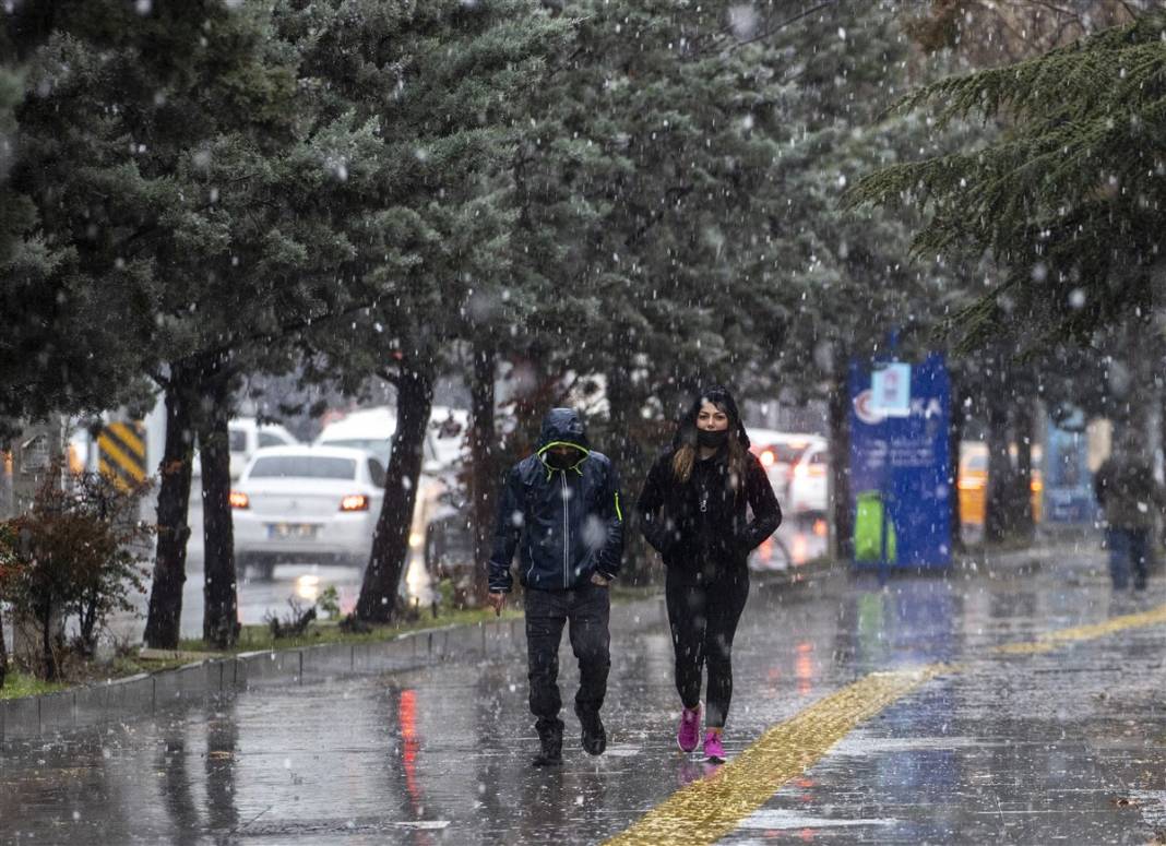 Lodos bitti, kar başladı... İşte kar yağışı olan iller 4