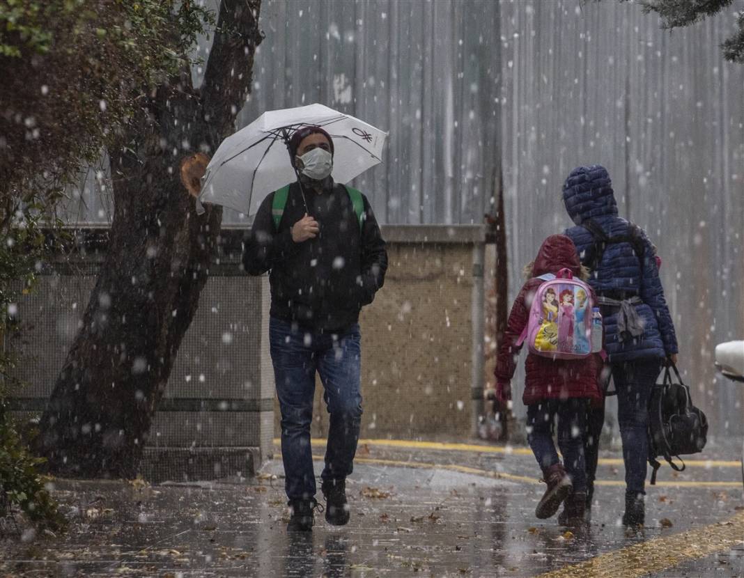 Lodos bitti, kar başladı... İşte kar yağışı olan iller 6