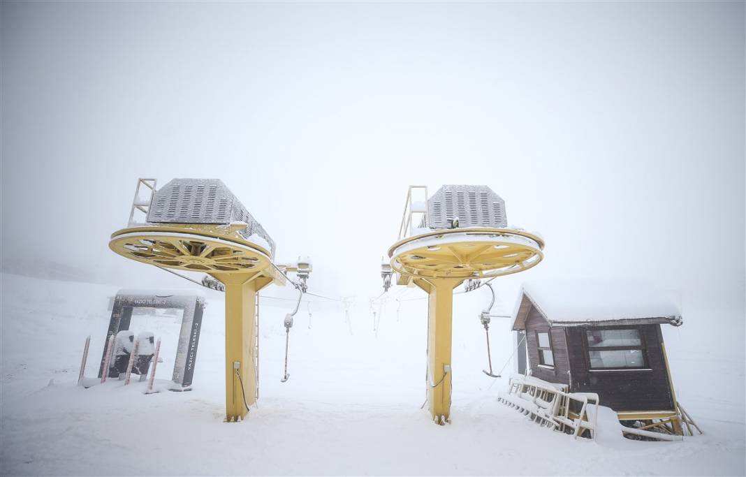 Lodos bitti, kar başladı... İşte kar yağışı olan iller 36