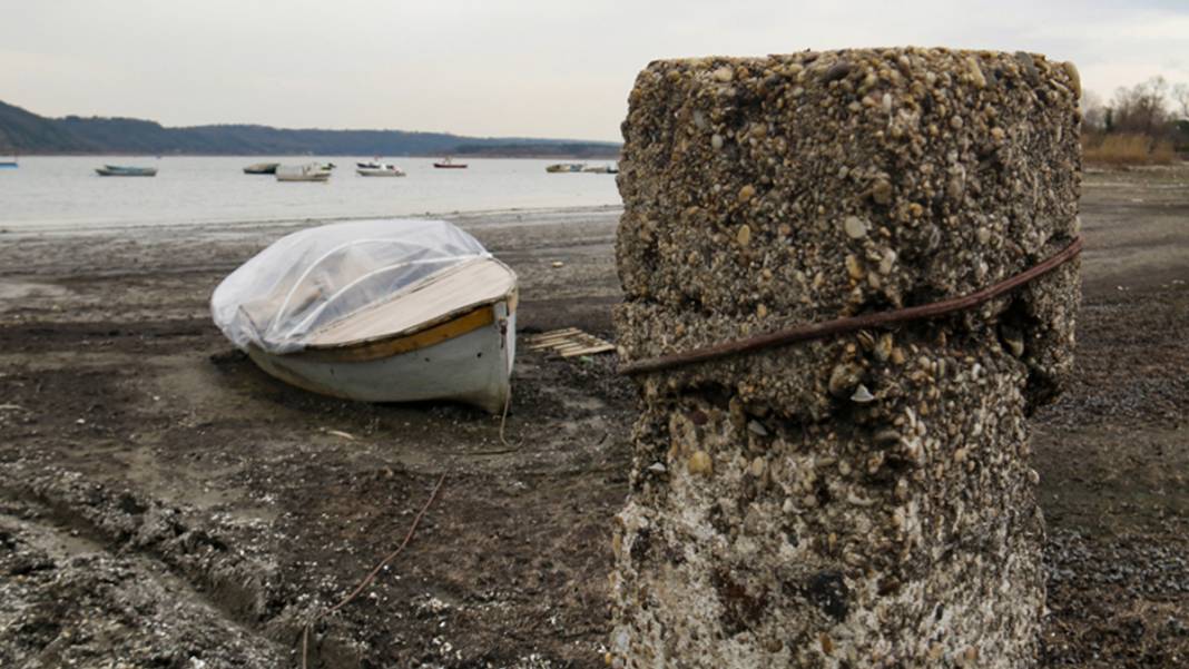 İstanbul'un su kaynakları alarm veriyor: Terkos Gölü 100 metre çekildi 6