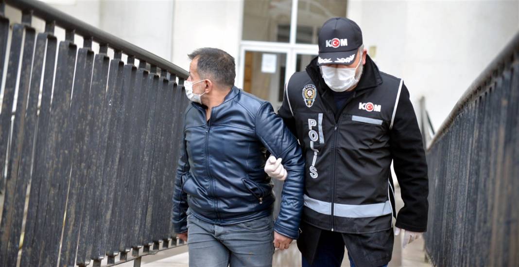 Ankara'da inanılmaz görüntüler! Büyü evinde ele geçirilenler dehşete düşürdü 1