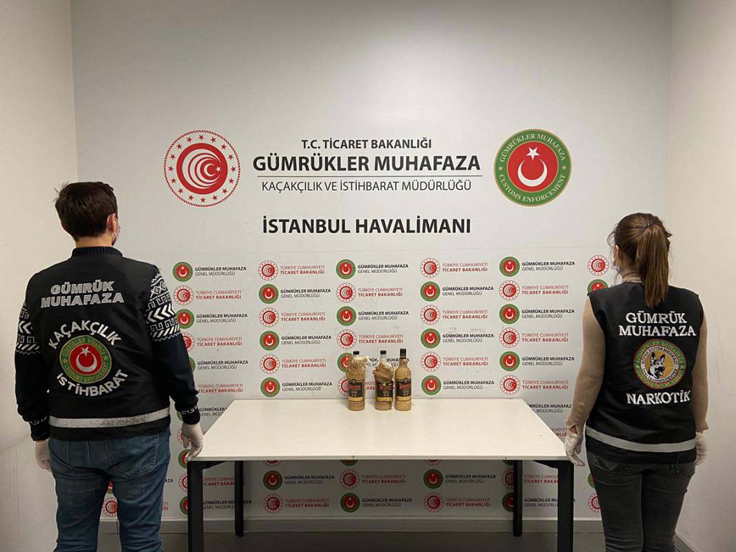 İçki şişesinden çıktı! Değeri 2.5 milyon lira 7