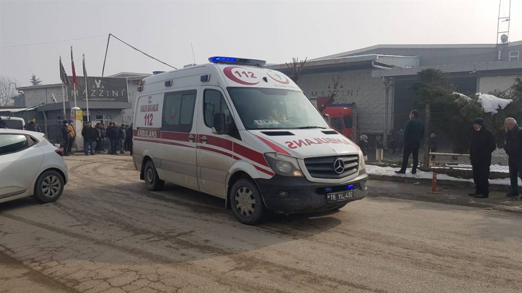 Bomba atılmış gibi! Fabrikada korkutan patlama 12