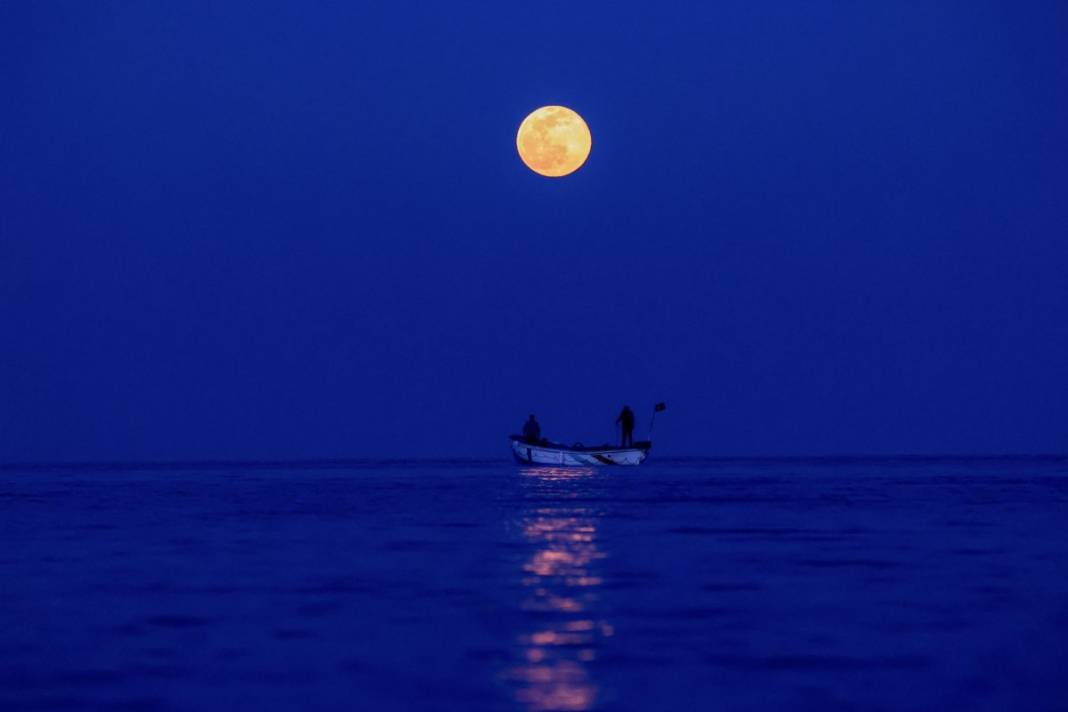 Yakamoz izleri... Görüntüler Van'dan 4