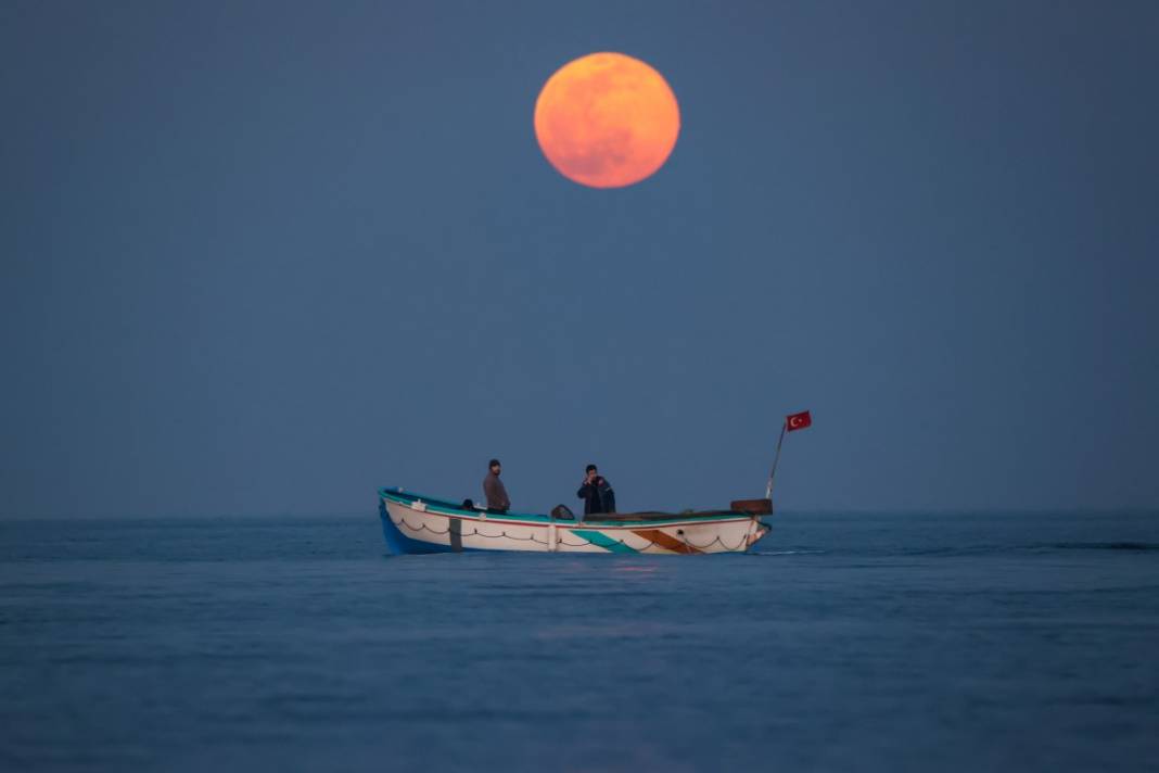 Yakamoz izleri... Görüntüler Van'dan 5